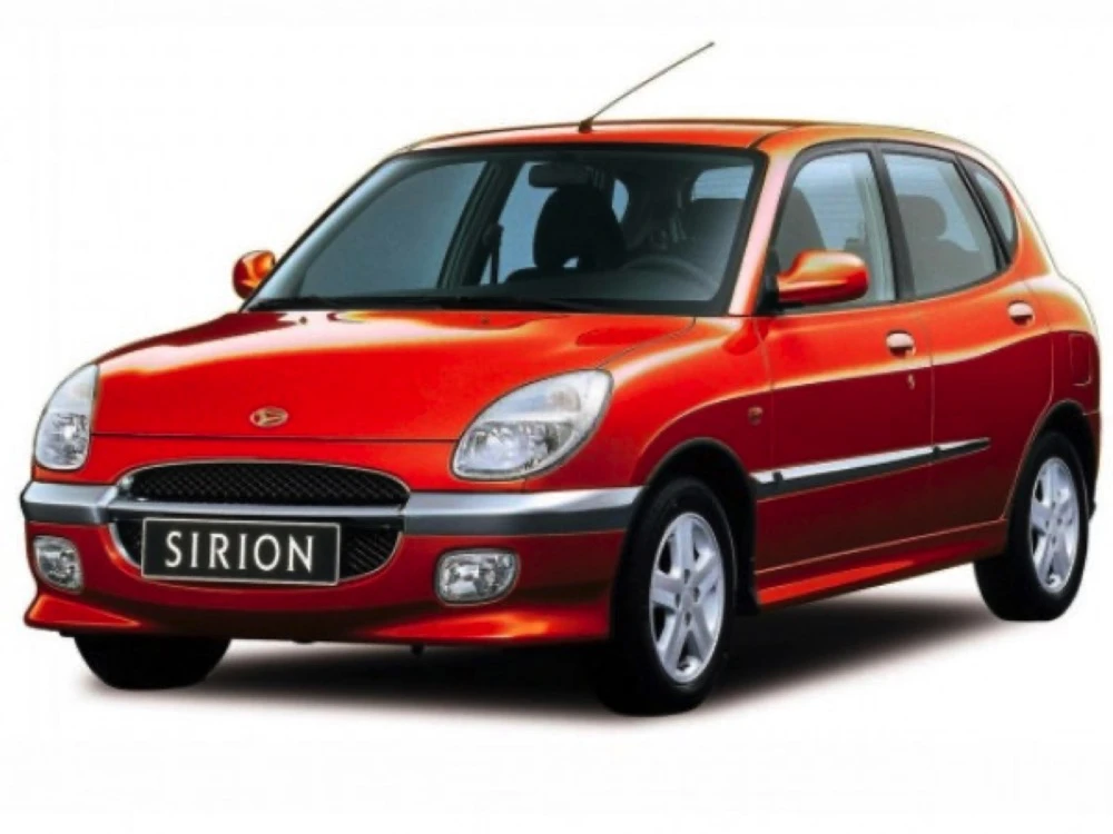 Daihatsu Sirion 1998–2005 хетчбек