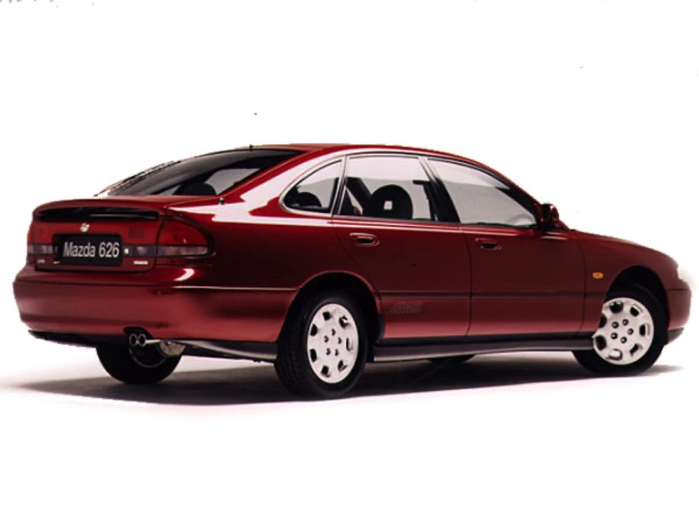 Mazda 626 хетчбек