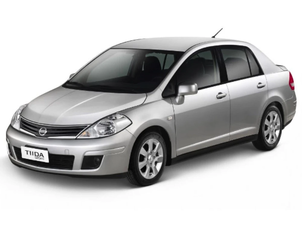Nissan Tiida C11 | седан