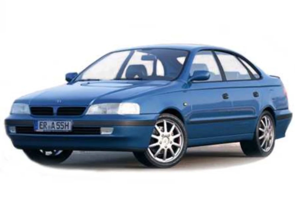 Toyota Carina седан