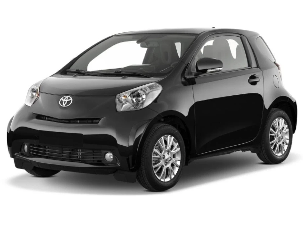 Toyota iQ хетчбек